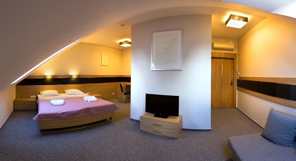 Hotel KARO Radom Zimmer foto